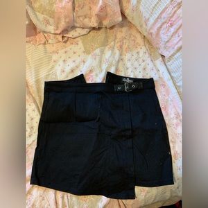 Royal Bones Skirt with Buckle